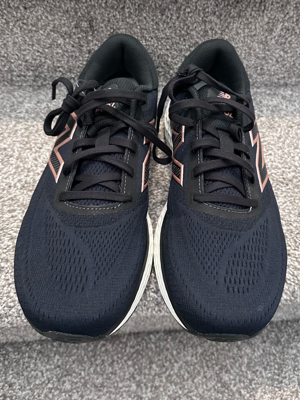 NewBalance Womens 9 Fresh Foam X EVOZ V4 Running Shoe